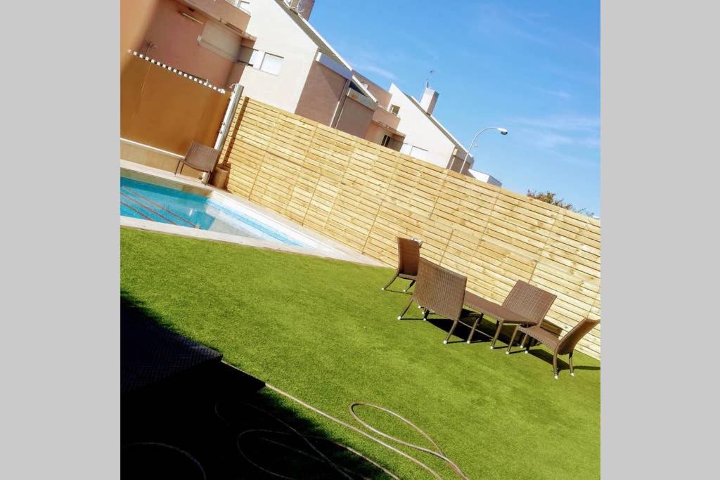 Valdevebas Chalet Con Piscina Madrid Exterior photo