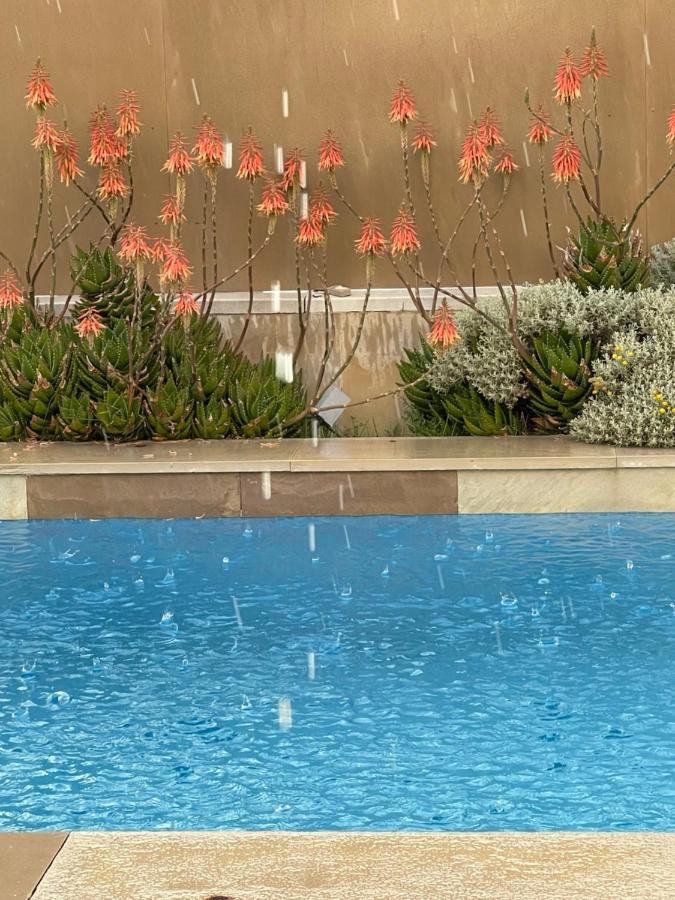Valdevebas Chalet Con Piscina Madrid Exterior photo